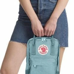 Gloednieuw 🤩 Fjallraven Fjällräven Kånken Mini Unisex Rugzak - Sky Blue 😉 -Bergstein Shop 275x840 2