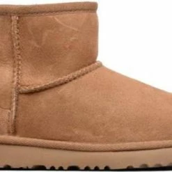 Korting 🤩 UGG Classic Mini II Laarzen - Chestnut - Maat 31 🎁