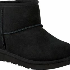 Gloednieuw ✨ UGG Classic Mini II Meisjes Laarzen - Black - Maat 32.5 ✨ -Bergstein Shop 550x436 2