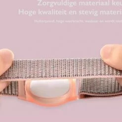 Kopen 🎉 Consumerce® Premium Armband Geschikt Voor Apple AirTag Voor Kinderen Met Klittenband Sluiting Rose | AirTag-sleutelhanger Hoesje Kind | Polsband GPS Horloge Kind | Tracker Houder Armband | Trackers Band | Kinder Horloge | Peuter | GPS Senioren ✔️ 14 Kopen 🎉 Consumerce® Premium Armband Geschikt Voor Apple AirTag Voor Kinderen Met Klittenband Sluiting Rose | AirTag-sleutelhanger Hoesje Kind | Polsband GPS Horloge Kind | Tracker Houder Armband | Trackers Band | Kinder Horloge | Peuter | GPS Senioren ✔️ -Bergstein Shop 550x444 6