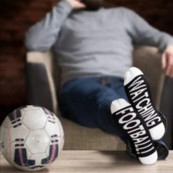 Coupon 🎁 Merkloos Verjaardag Cadeau - Football - Voetbal Sokken - Leuke Sokken - Valentijnsdag Cadeau - Valentijn Cadeautje Voor Hem - Vrolijke Sokken - Luckyday 🧦 Socks - Sokken Met Tekst - Aparte Sokken - 🧦 Socks Waar Je Happy Van Wordt ✔️