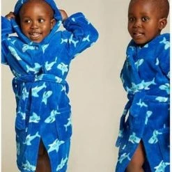 Beste deal 🎉 Playshoes - Fleece Badjas Met Capuchon - Haaien - Maat 146-152cm 🔔 -Bergstein Shop 550x606