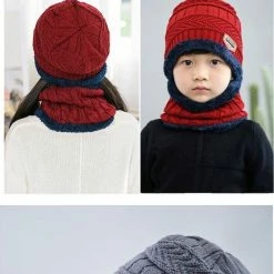 Kopen 🤩 AA Commerce Luxe Gebreide Kinder Beanie Muts Met Sjaal Set - Bonnet Winter Muts Met Colsjaal Nekwarmer - Halswarmer Wintermuts Gevoerd Wol - Balaclava Bivakmuts Met Nek Warmer Col - Heerlijk Warme & Zachte Fleece Voering - Voor Kinderen Van 5-14 Jaar - Rood 😍 -Bergstein Shop 550x631 3