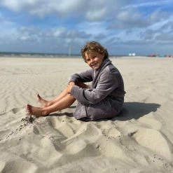 Flash-uitverkoop ⌛ Relax Company Kinderbadjas - Taupe/Grijs - Fleece - Meisjes & Jongens - Ochtendjas- Maat 164/176 😀 -Bergstein Shop 550x733 1