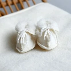 Beste Verkoop ๐งจ WOLLIES Amsterdam Baby Slofjes - 100% Merino Wol - Wit - 9,5cm - Maat 17 โญ