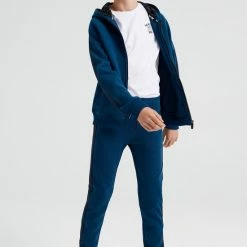 Promo 🧨 WE Fashion Jongens Sweatvest Met Capuchon En Tapedetails - Donkerblauw - Maat 170/176 ✨ -Bergstein Shop 550x825 84